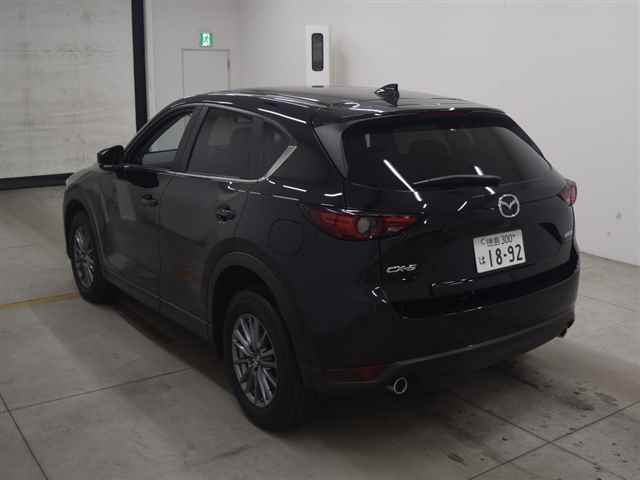 Import and buy MAZDA CX-5 2017 from Japan to Nairobi, Kenya