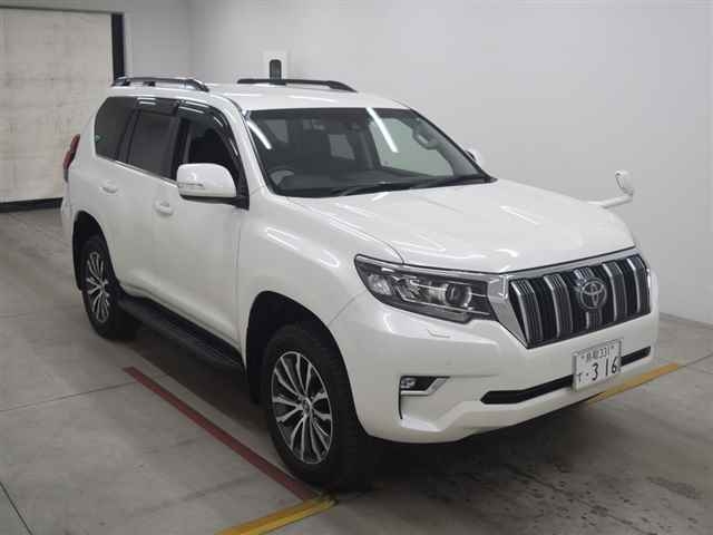 Import and buy TOYOTA LAND CRUISER PRADO 2018 from Japan to Nairobi, Kenya