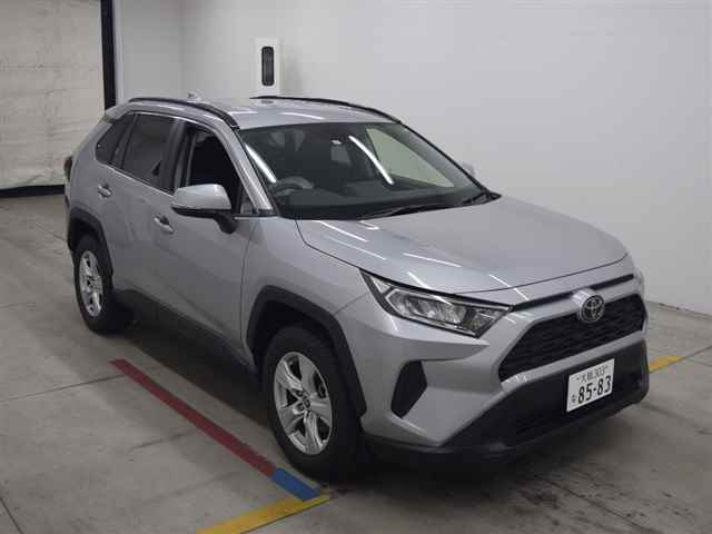 Import and buy TOYOTA RAV4 2020 from Japan to Nairobi, Kenya