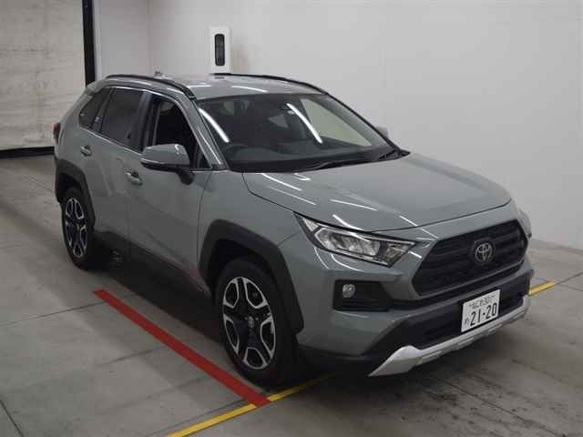 Import and buy TOYOTA RAV4 2019 from Japan to Nairobi, Kenya