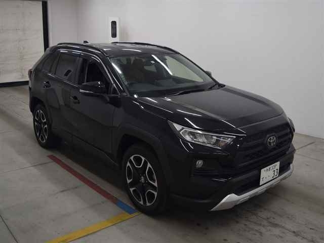 Import and buy TOYOTA RAV4 2019 from Japan to Nairobi, Kenya