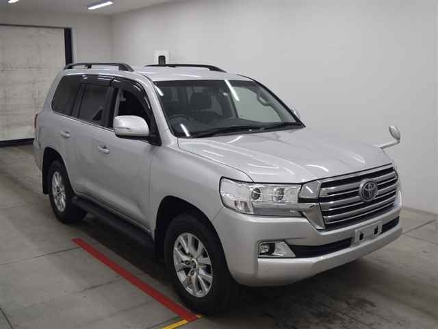 Import and buy TOYOTA LAND CRUISER 2018 from Japan to Nairobi, Kenya