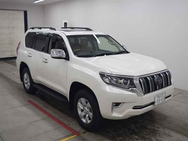 Import and buy TOYOTA LAND CRUISER PRADO 2017 from Japan to Nairobi, Kenya