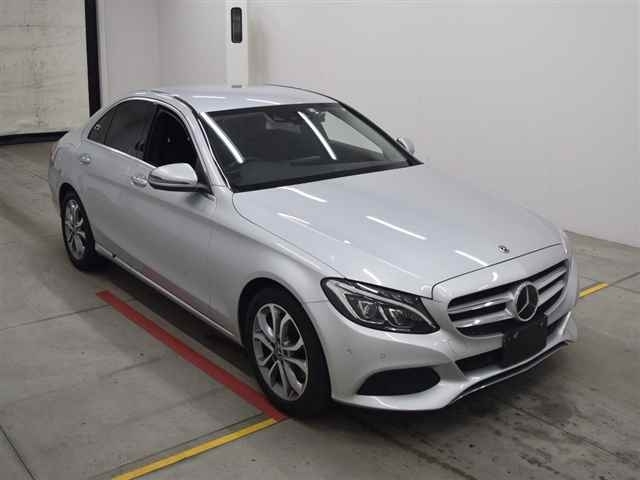 Import and buy MERCEDES BENZ C CLASS 2018 from Japan to Nairobi, Kenya