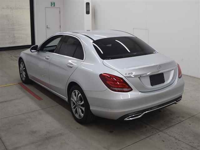 Import and buy MERCEDES BENZ C CLASS 2018 from Japan to Nairobi, Kenya