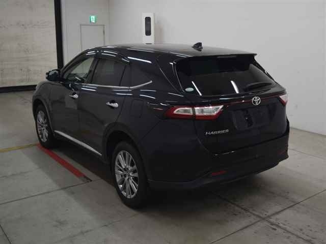 Import and buy TOYOTA HARRIER 2017 from Japan to Nairobi, Kenya