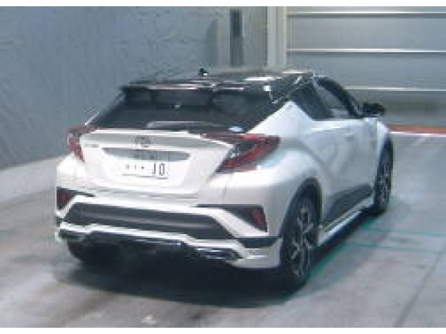 Import and buy TOYOTA C-HR 2018 from Japan to Nairobi, Kenya