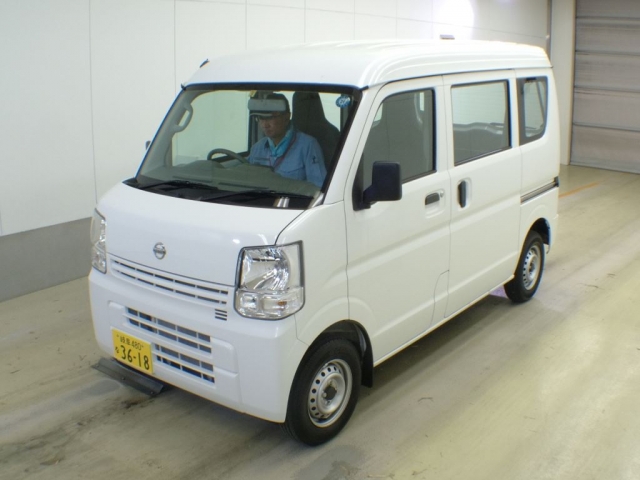 Import and buy NISSAN CLIPPER VAN 2018 from Japan to Nairobi, Kenya