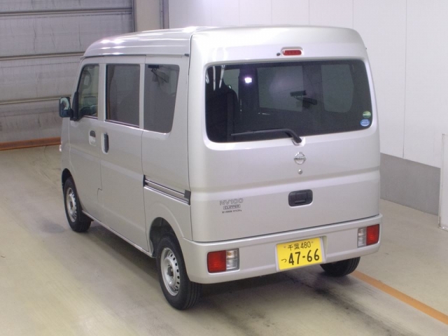 Import and buy NISSAN CLIPPER VAN 2018 from Japan to Nairobi, Kenya