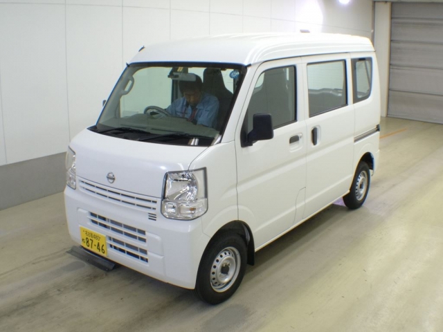 Import and buy NISSAN CLIPPER VAN 2018 from Japan to Nairobi, Kenya