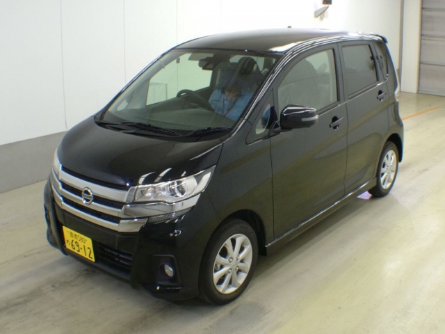 Import and buy NISSAN DAYZ 2018 from Japan to Nairobi, Kenya