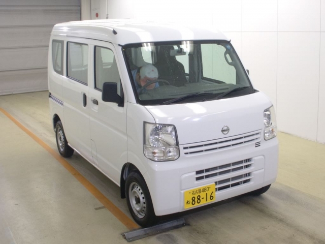 Import and buy NISSAN CLIPPER VAN 2018 from Japan to Nairobi, Kenya