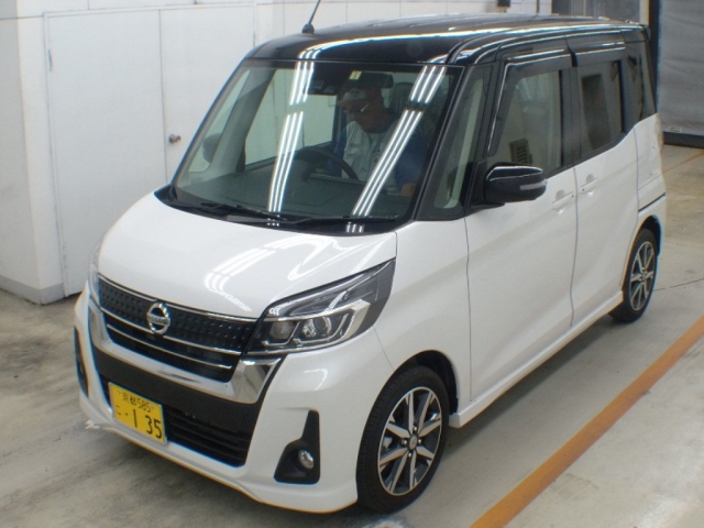 Import and buy NISSAN DAYZ ROOX 2017 from Japan to Nairobi, Kenya