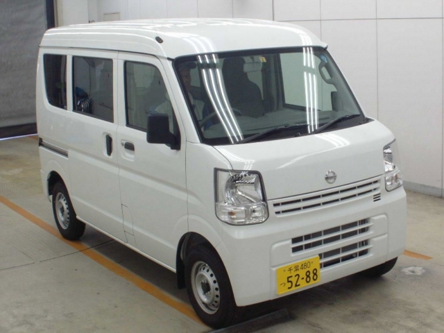 Import and buy NISSAN CLIPPER VAN 2018 from Japan to Nairobi, Kenya