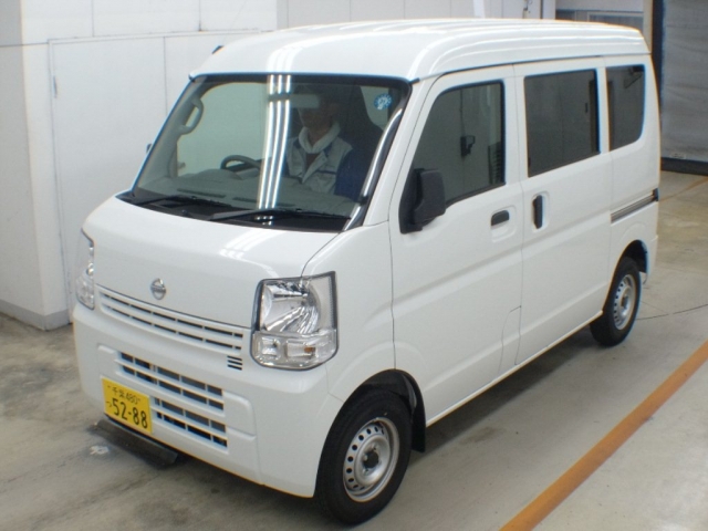 Import and buy NISSAN CLIPPER VAN 2018 from Japan to Nairobi, Kenya