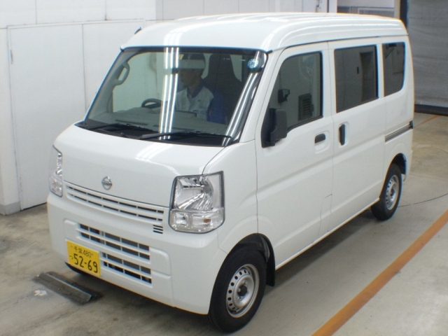 Import and buy NISSAN CLIPPER VAN 2018 from Japan to Nairobi, Kenya