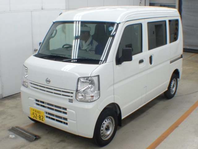 Import and buy NISSAN CLIPPER VAN 2018 from Japan to Nairobi, Kenya