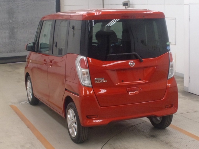 Import and buy NISSAN DAYZ ROOX 2018 from Japan to Nairobi, Kenya