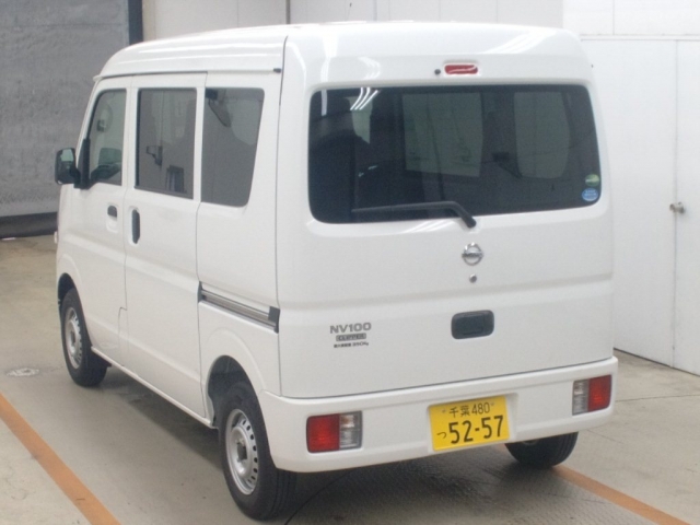 Import and buy NISSAN CLIPPER VAN 2018 from Japan to Nairobi, Kenya