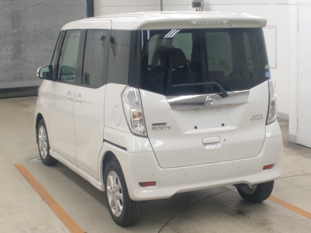 Import and buy NISSAN DAYZ ROOX 2018 from Japan to Nairobi, Kenya