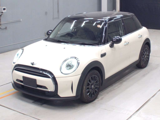 Import and buy BMW MINI 2023 from Japan to Nairobi, Kenya