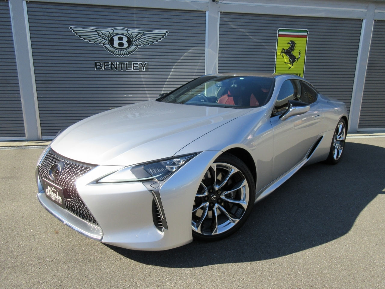 Import and buy LEXUS LC 2017 from Japan to Nairobi, Kenya