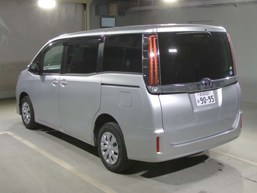 Import and buy TOYOTA NOAH 2017 from Japan to Nairobi, Kenya