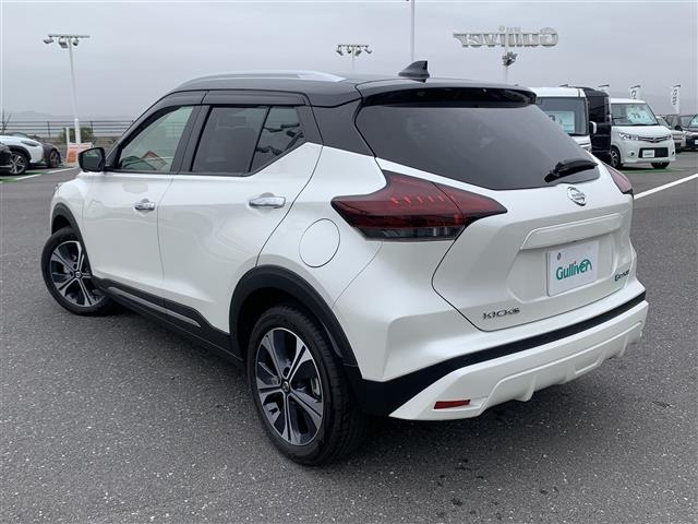 Import and buy NISSAN KICKS 2022 from Japan to Nairobi, Kenya