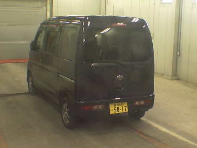 Import and buy DAIHATSU HIJET VAN 2017 from Japan to Nairobi, Kenya