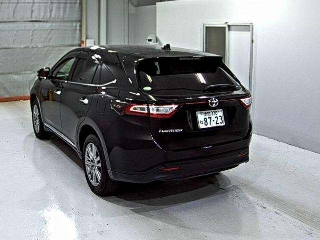 Import and buy TOYOTA HARRIER 2018 from Japan to Nairobi, Kenya