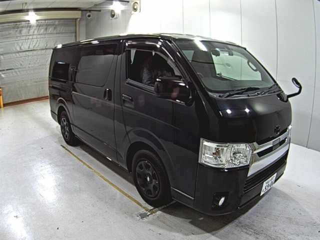 Import and buy TOYOTA HIACE VAN 2019 from Japan to Nairobi, Kenya