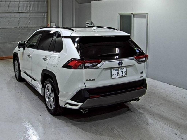 Import and buy TOYOTA RAV4 2020 from Japan to Nairobi, Kenya