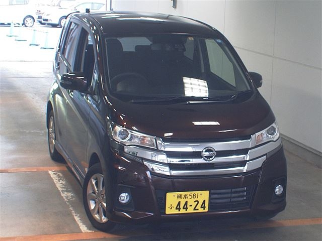 Import and buy NISSAN DAYZ 2018 from Japan to Nairobi, Kenya