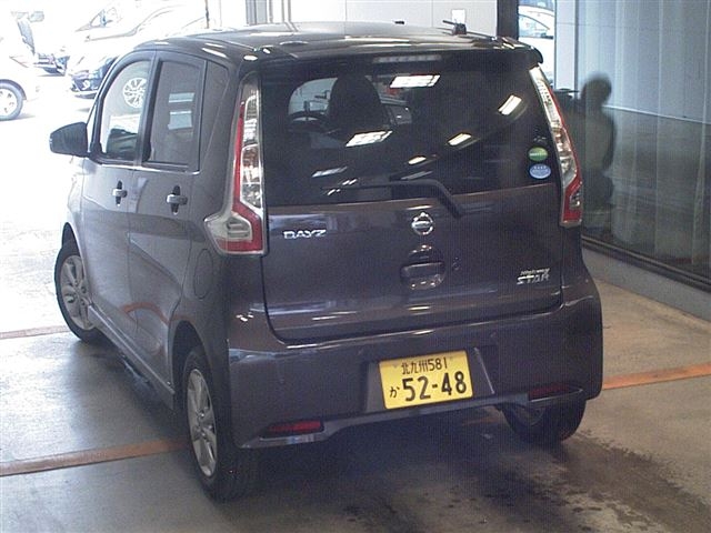 Import and buy NISSAN DAYZ 2018 from Japan to Nairobi, Kenya