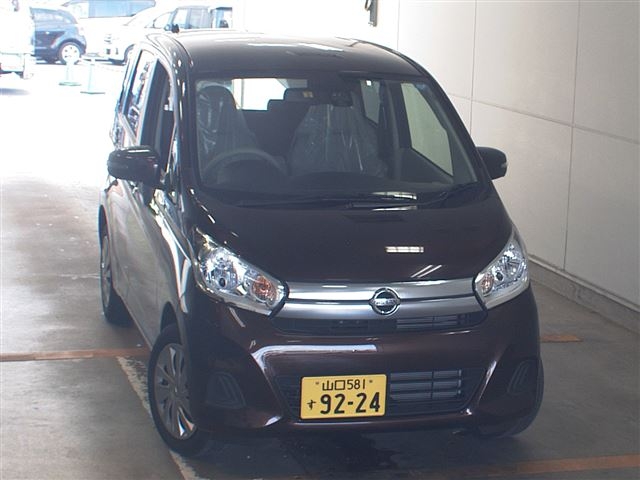 Import and buy NISSAN DAYZ 2018 from Japan to Nairobi, Kenya