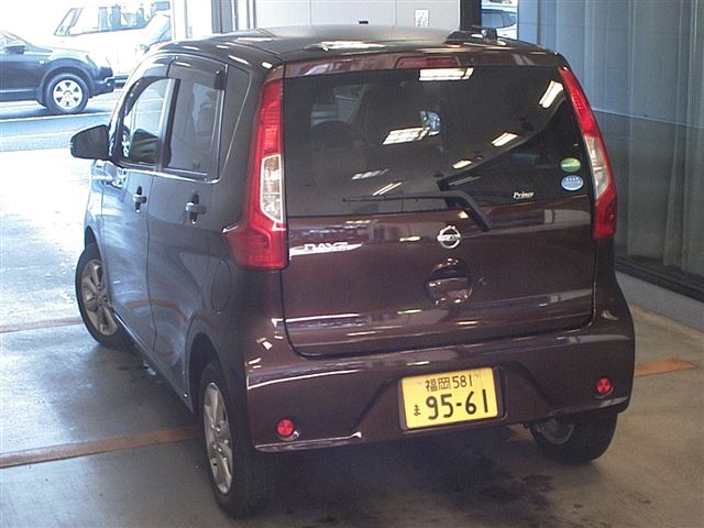 Import and buy NISSAN DAYZ 2018 from Japan to Nairobi, Kenya