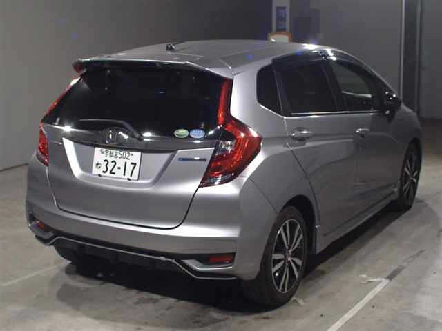 Import and buy HONDA FIT 2017 from Japan to Nairobi, Kenya