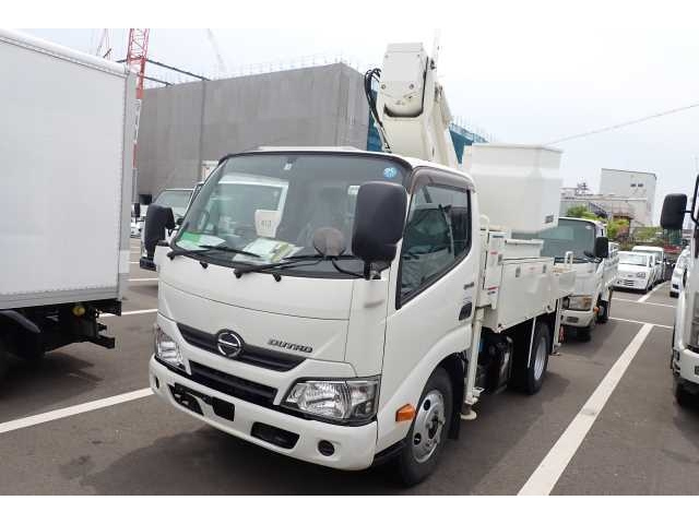 Import and buy HINO DUTRO 2019 from Japan to Nairobi, Kenya