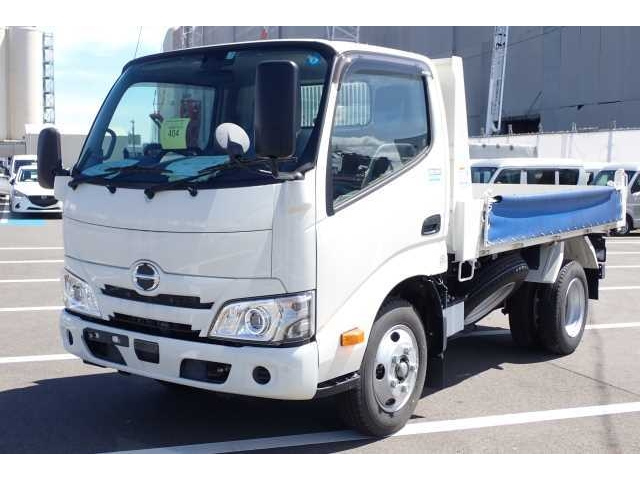 Import and buy HINO DUTRO 2022 from Japan to Nairobi, Kenya