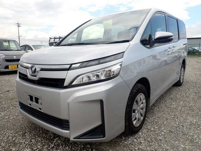 Import and buy TOYOTA VOXY 2018 from Japan to Nairobi, Kenya