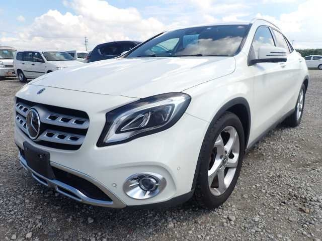 Import and buy MERCEDES BENZ GLA CLASS 2017 from Japan to Nairobi, Kenya