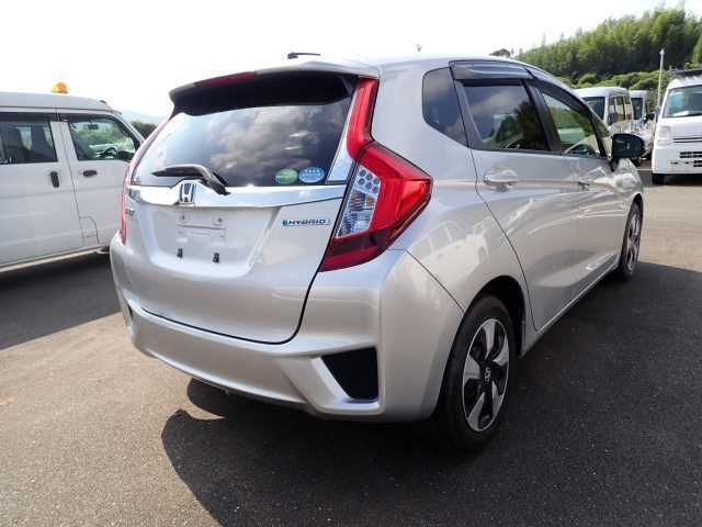 Import and buy HONDA FIT 2017 from Japan to Nairobi, Kenya