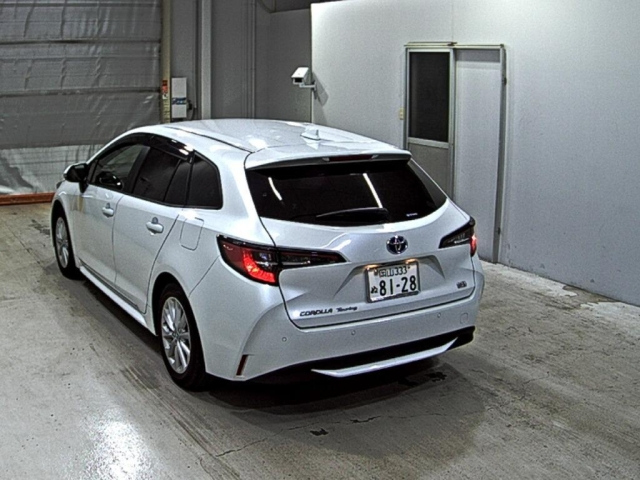 Import and buy TOYOTA COROLLA TOURING 2024 from Japan to Nairobi, Kenya