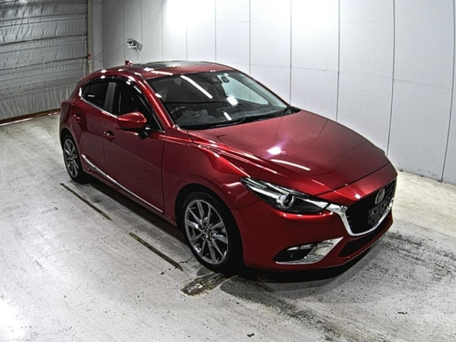 Import and buy MAZDA AXELA 2018 from Japan to Nairobi, Kenya