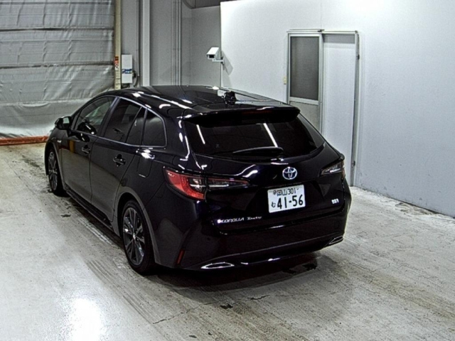 Import and buy TOYOTA COROLLA TOURING 2019 from Japan to Nairobi, Kenya