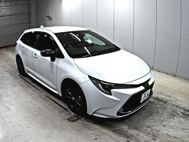 Import and buy TOYOTA COROLLA TOURING 2022 from Japan to Nairobi, Kenya