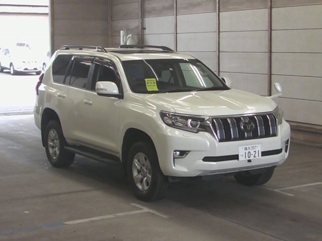 Import and buy TOYOTA LAND CRUISER PRADO 2018 from Japan to Nairobi, Kenya