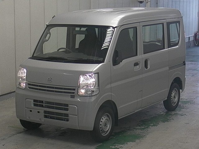 Import and buy NISSAN CLIPPER VAN 2018 from Japan to Nairobi, Kenya