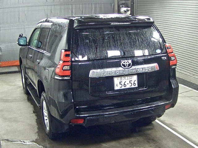 Import and buy TOYOTA LAND CRUISER PRADO 2017 from Japan to Nairobi, Kenya