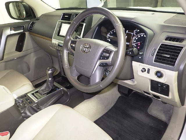 Import and buy TOYOTA LAND CRUISER PRADO 2018 from Japan to Nairobi, Kenya